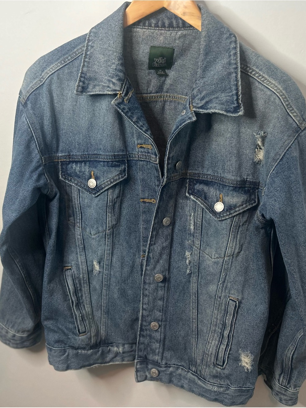 Wild Fable Women’s Oversized Distressed Blue Denim Jacket - Picture 6 of 11